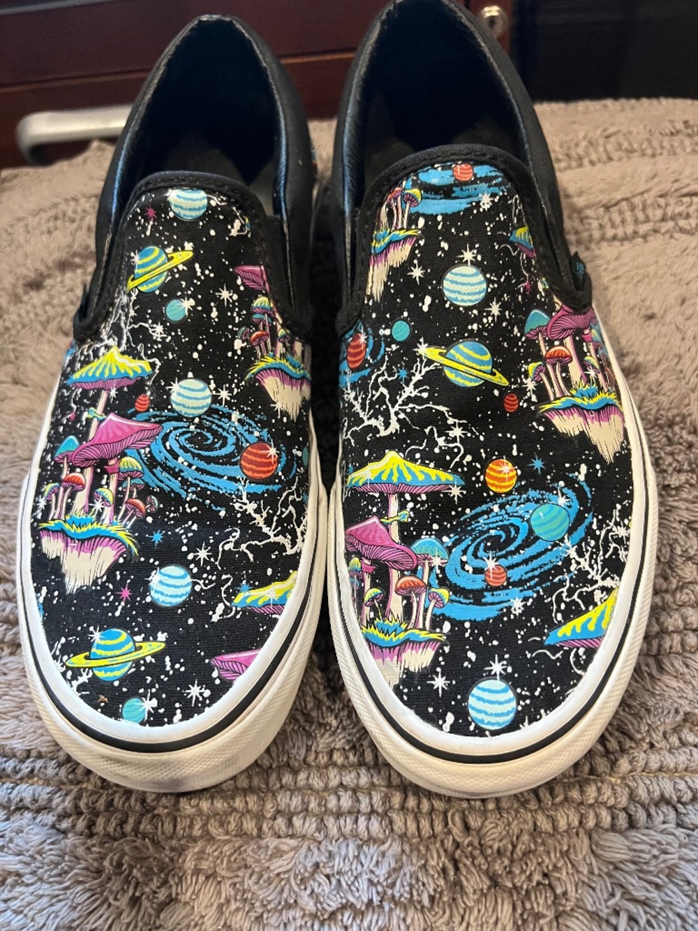 Vans Shoes Women Size 8.5 Mens size 7.  Classic Slip On.